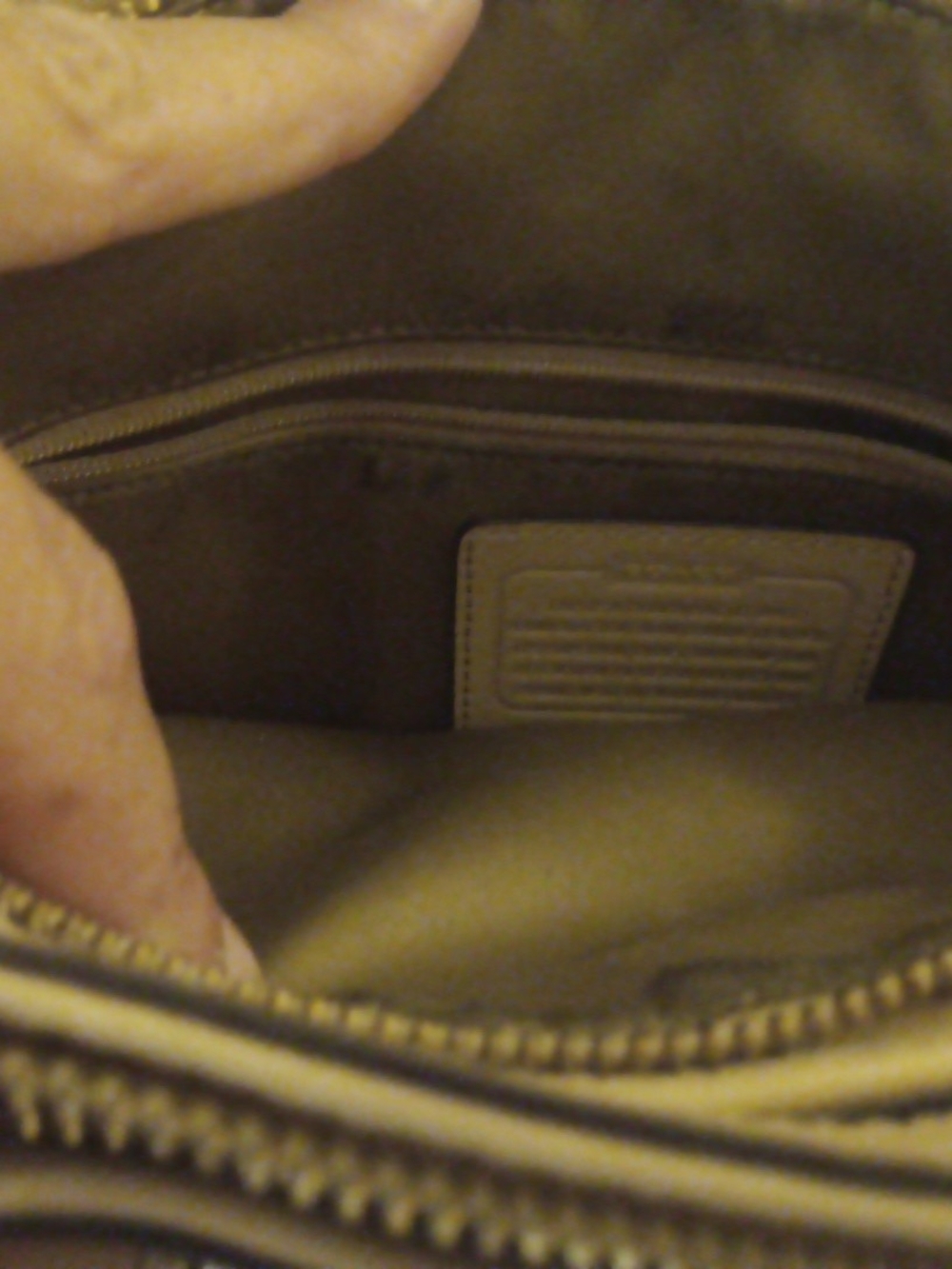 Coach Leather Shoulder Bag in Beige - Picture 5 of 6